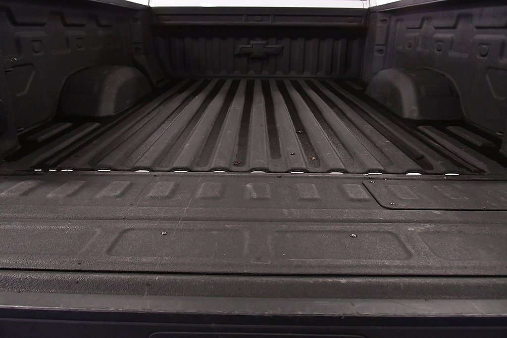 Used 2023 Chevrolet Silverado 2500 LTZ w/ LTZ Premium Package image 14