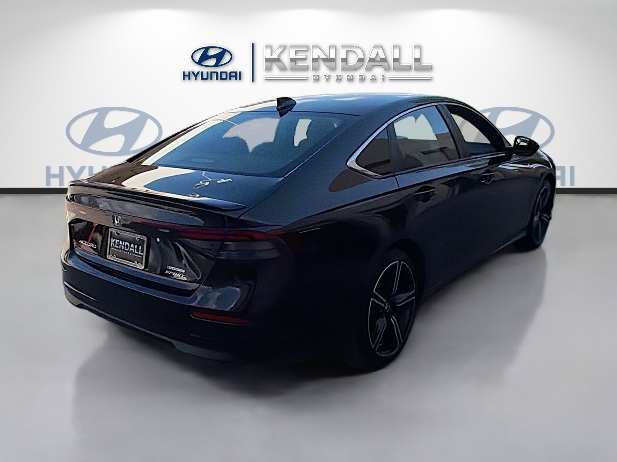 Used 2025 Honda Accord Sport image 6