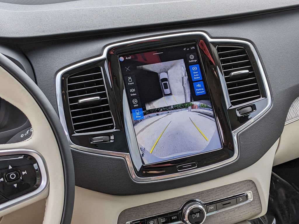 Certified 2025 Volvo XC90 T8 Plus w/ Protection Package Premier AWD/4WD image 17