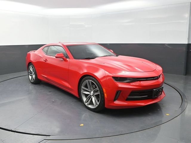 Used 2018 Chevrolet Camaro LT w/ RS Package RWD image 10