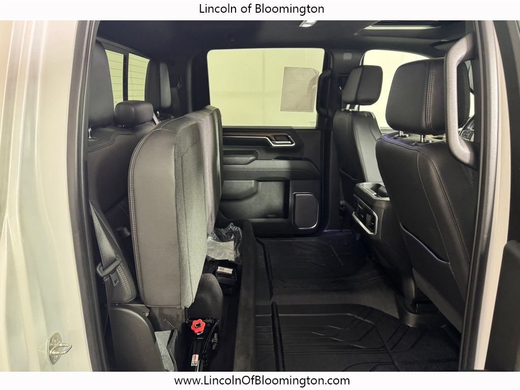 Used 2024 Chevrolet Silverado 2500 High Country w/ Technology Package AWD/4WD image 13