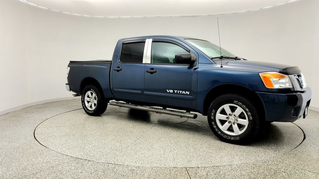 Used 2014 Nissan Titan SV w/ SV Value Truck Package AWD/4WD image 3