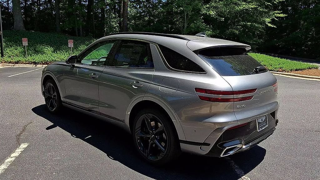 New 2026 Genesis GV70 3.5T Sport Prestige AWD/4WD image 2