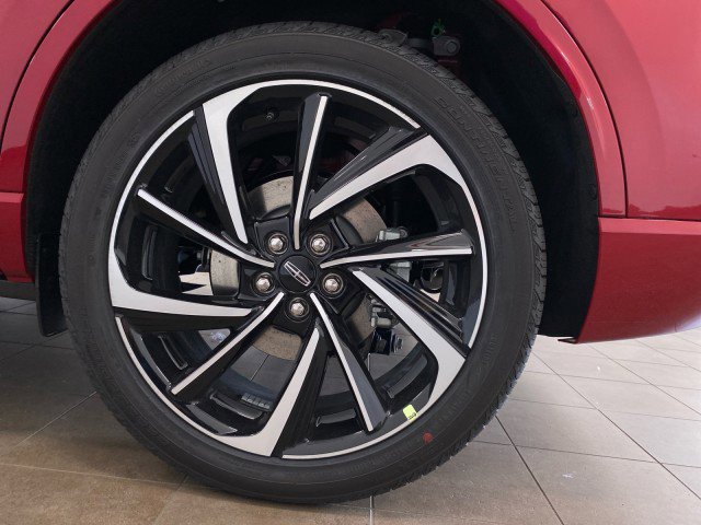 New 2025 Lincoln Corsair Grand Touring w/ Equipment Group 301A image 24