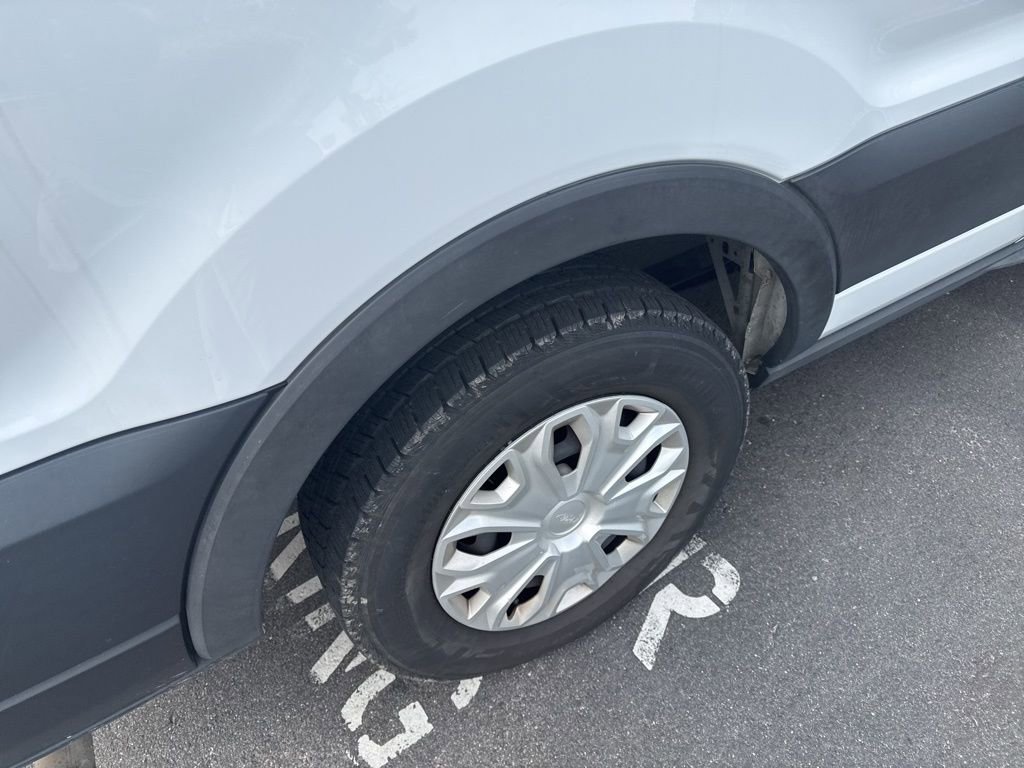 Used 2023 Ford Transit 350 XLT image 9