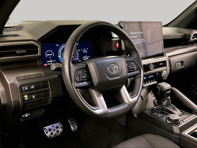 Used 2025 Toyota Tacoma TRD Sport AWD/4WD image 12