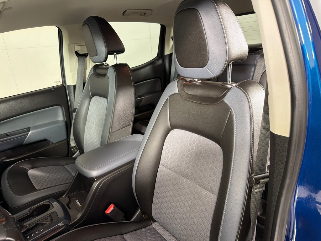 Used 2019 Chevrolet Colorado Z71 AWD/4WD image 13