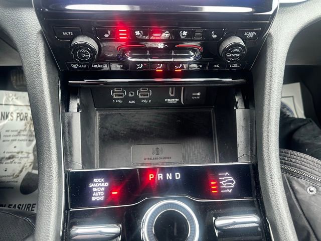 Used 2022 Jeep Grand Cherokee Trailhawk w/ Luxury Tech Group III image 33