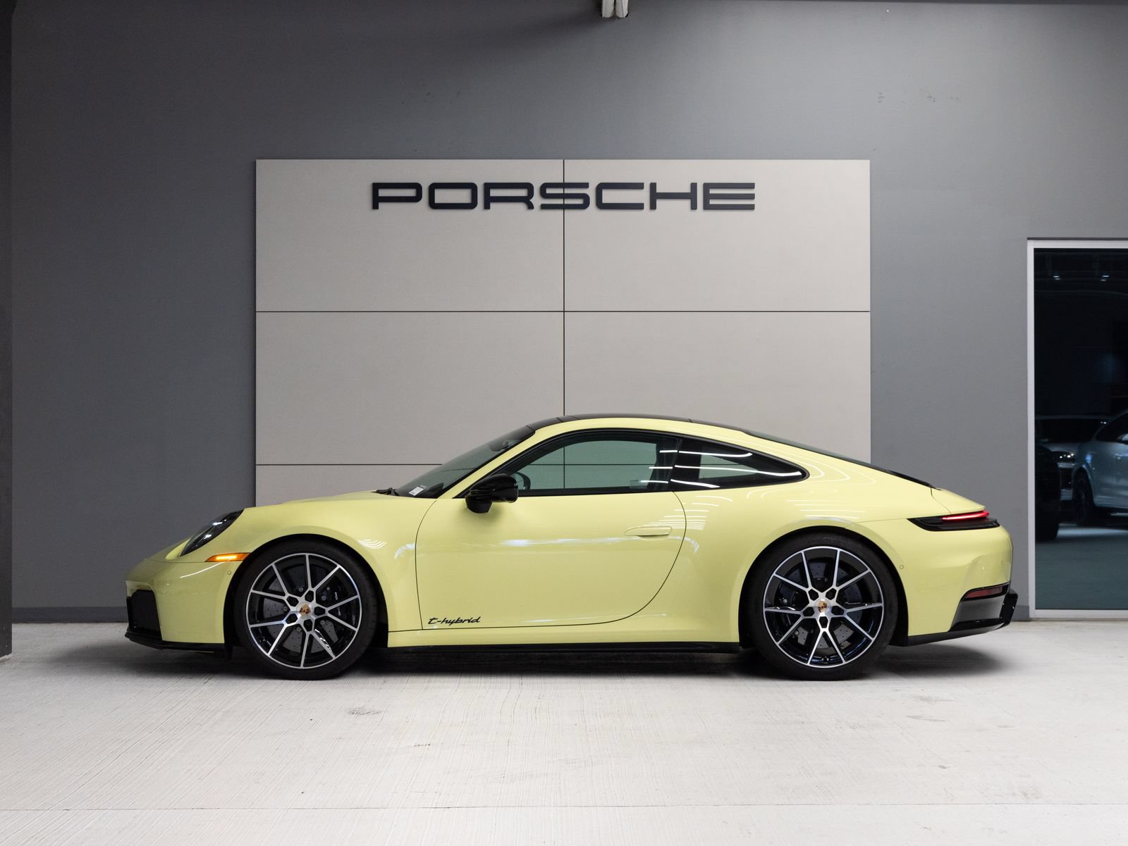 Certified 2025 Porsche 911 Carrera 4 GTS AWD/4WD image 2