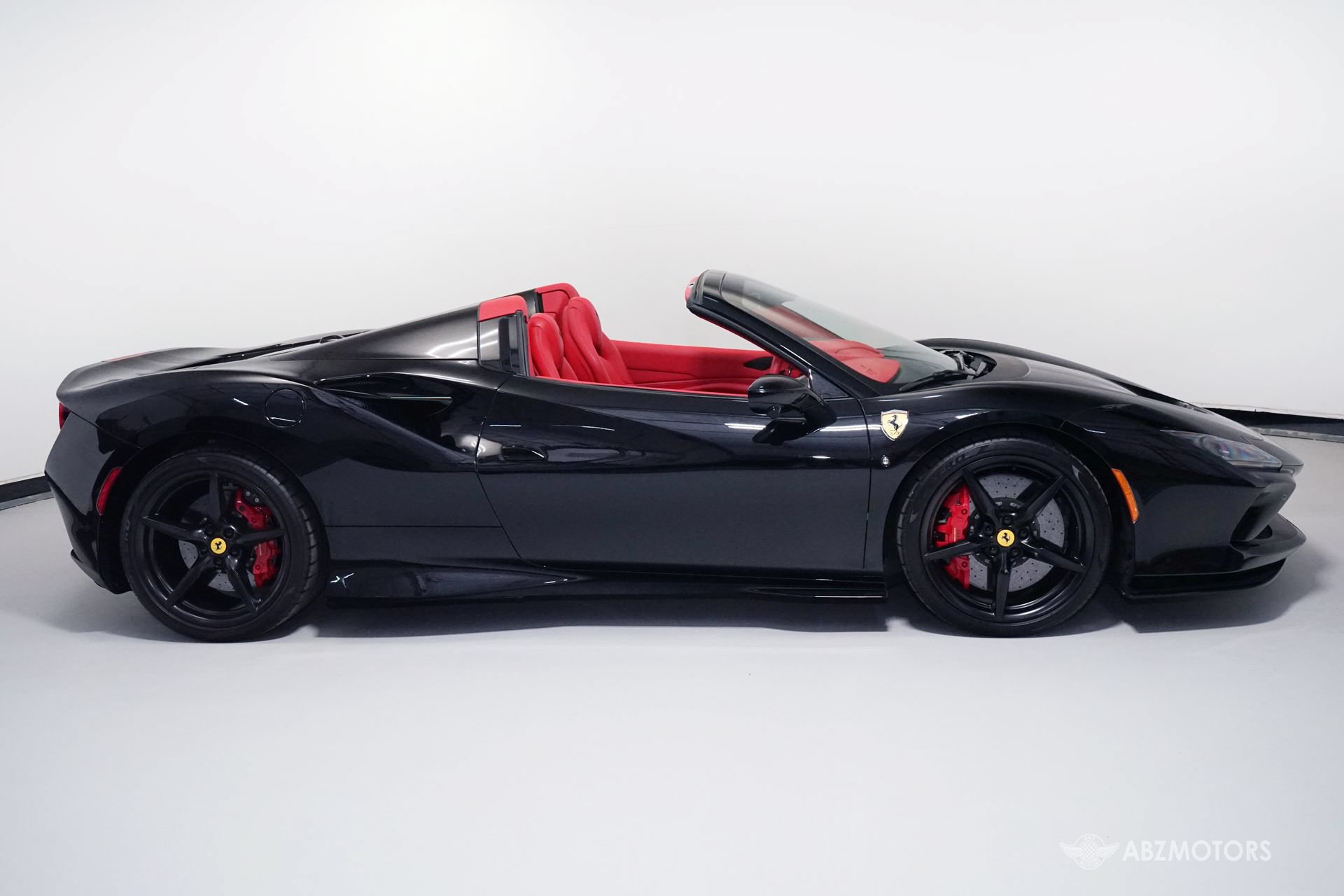 Used 2021 Ferrari F8 Tributo RWD image 4