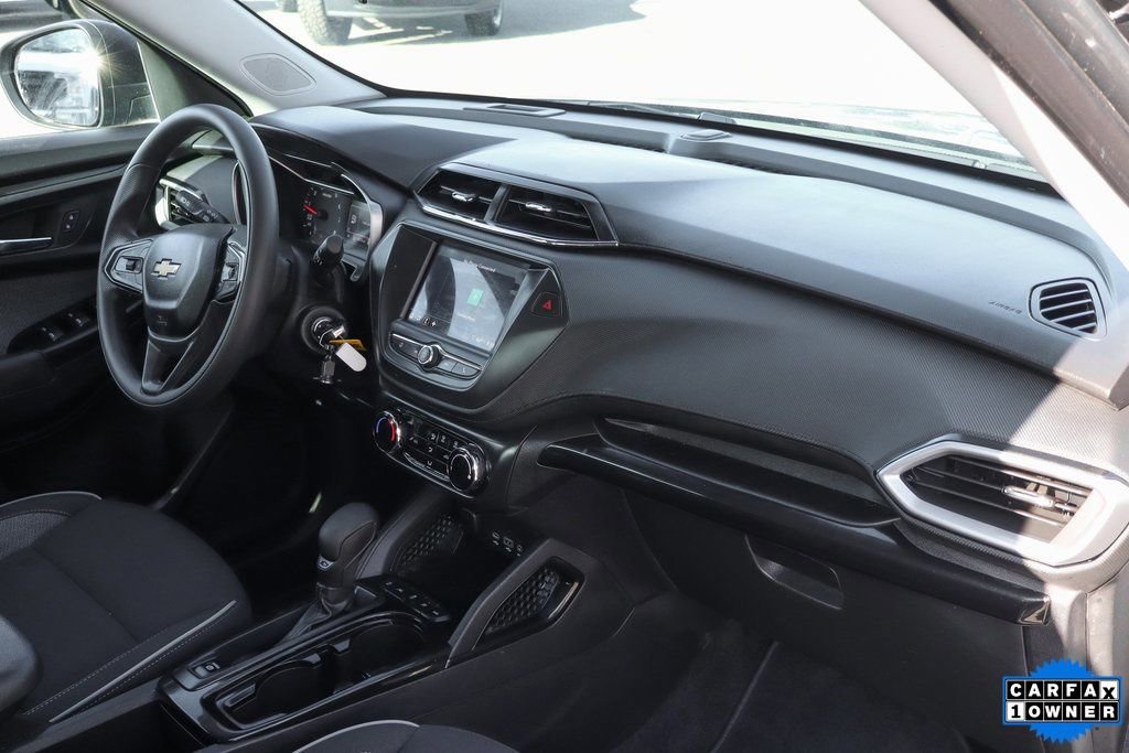 Used 2023 Chevrolet TrailBlazer LS image 37