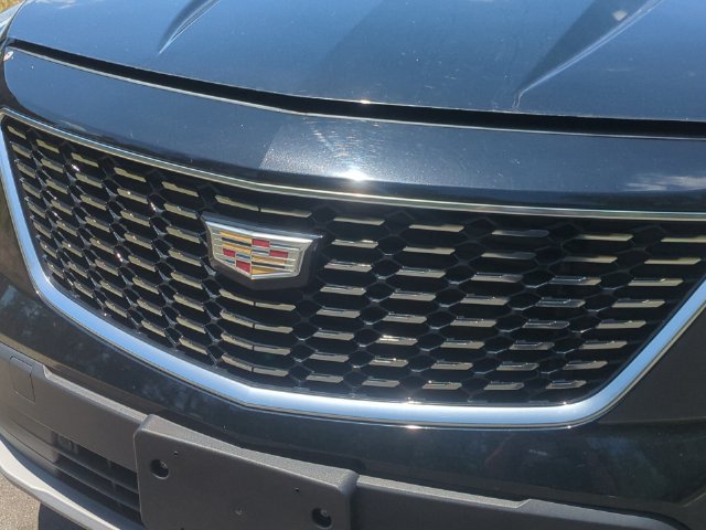 Used 2022 Cadillac XT4 Premium Luxury w/ Safety Alert Package AWD/4WD image 24