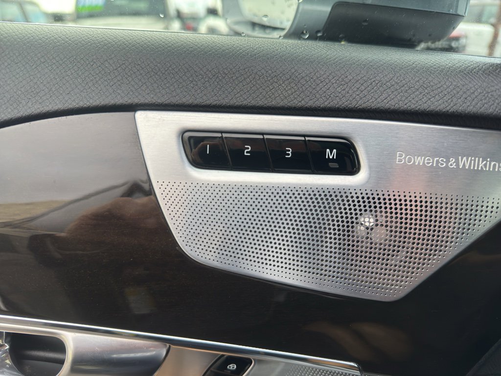 Used 2018 Volvo XC90 T6 Momentum w/ Convenience Package image 18