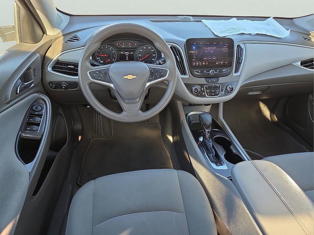 Used 2022 Chevrolet Malibu LT image 9
