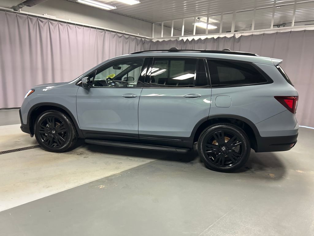 Used 2022 Honda Pilot Black Edition image 4