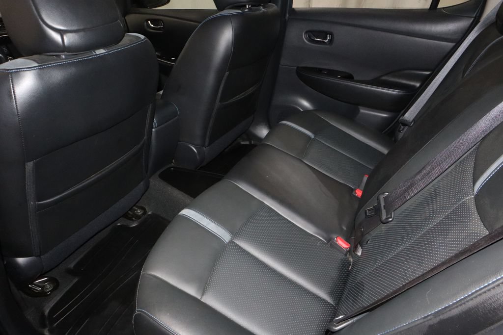 Certified 2018 Nissan Leaf SL w/ SL Technology Package FWD image 21