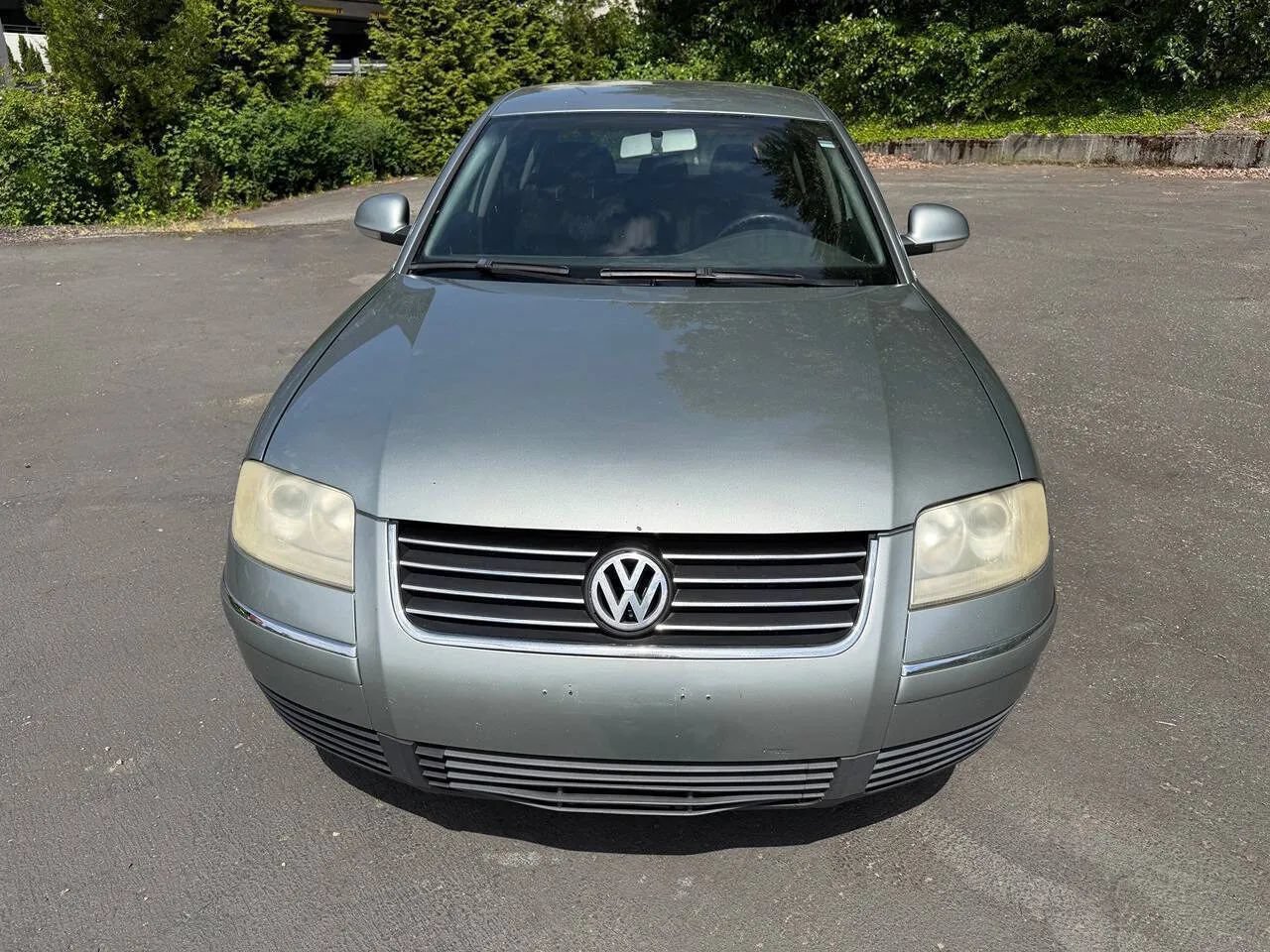 Used 2005 Volkswagen Passat GL FWD image 11