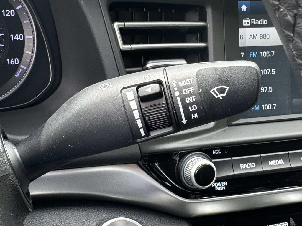 Used 2020 Hyundai Elantra Limited w/ Cargo Package (C1) FWD image 23