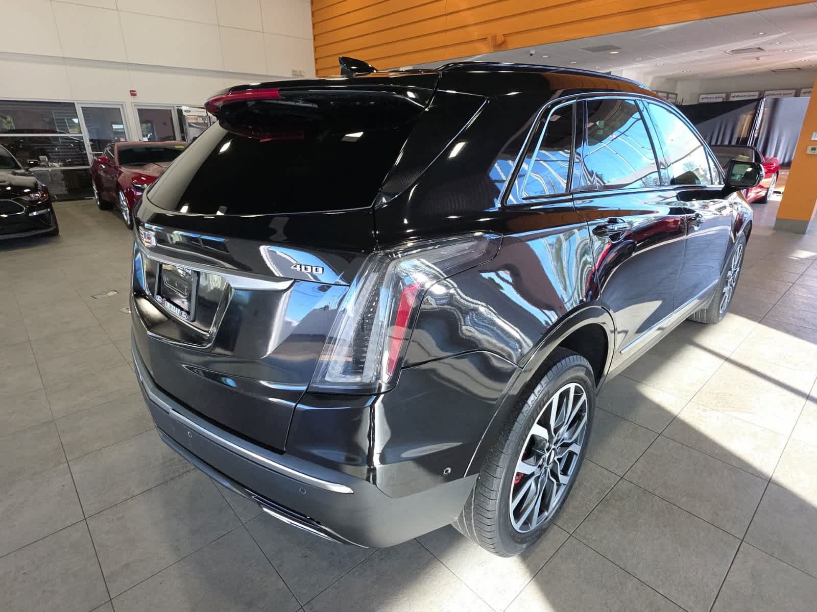 Used 2022 Cadillac XT5 Sportv w/ Platinum Package AWD/4WD image 7