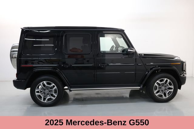 Used 2025 Mercedes-Benz G 550 image 3