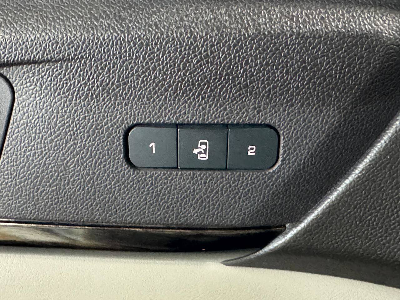 Used 2014 GMC Acadia Denali AWD/4WD image 20