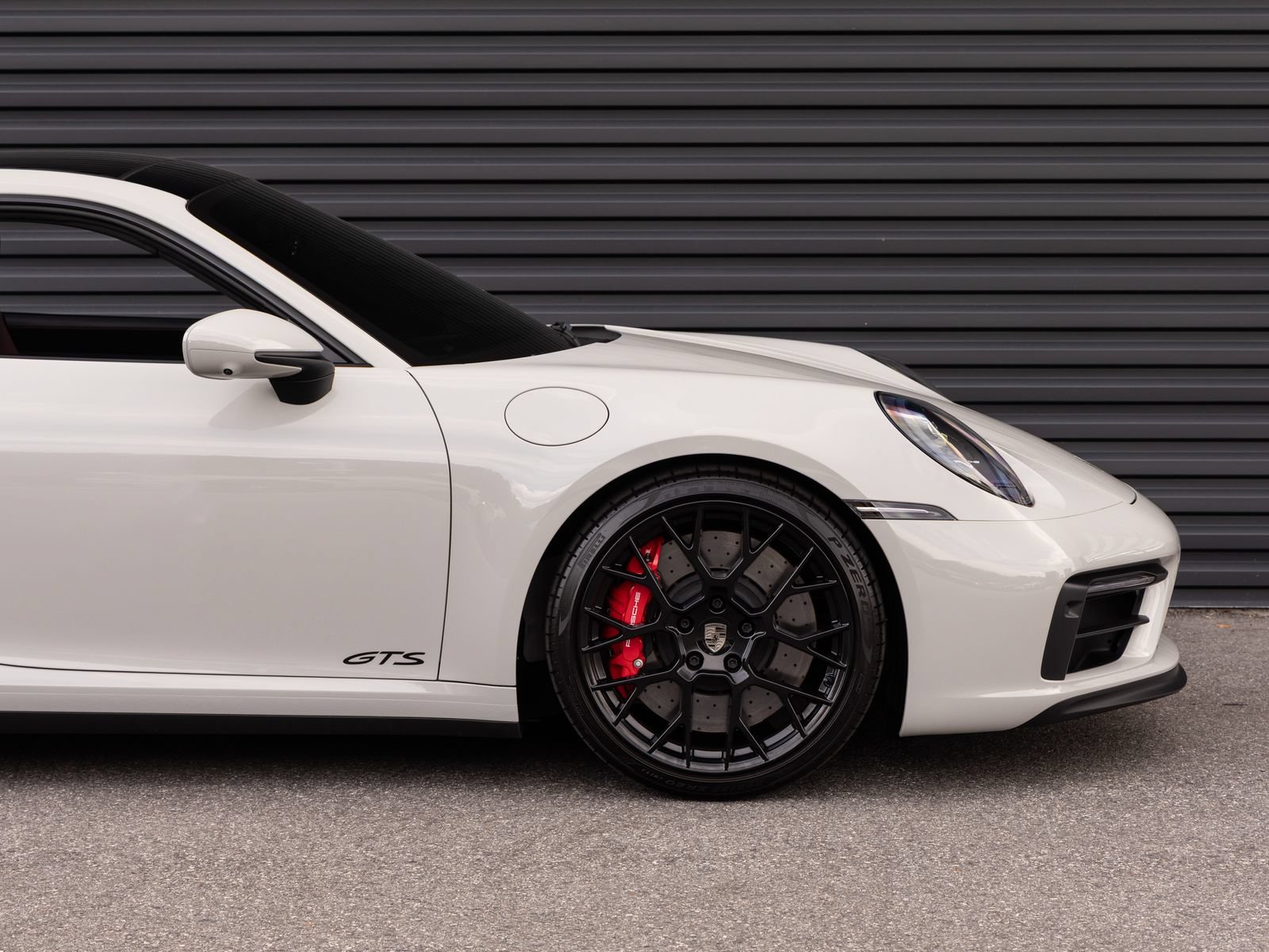 Used 2022 Porsche 911 Carrera 4 GTS AWD/4WD image 9