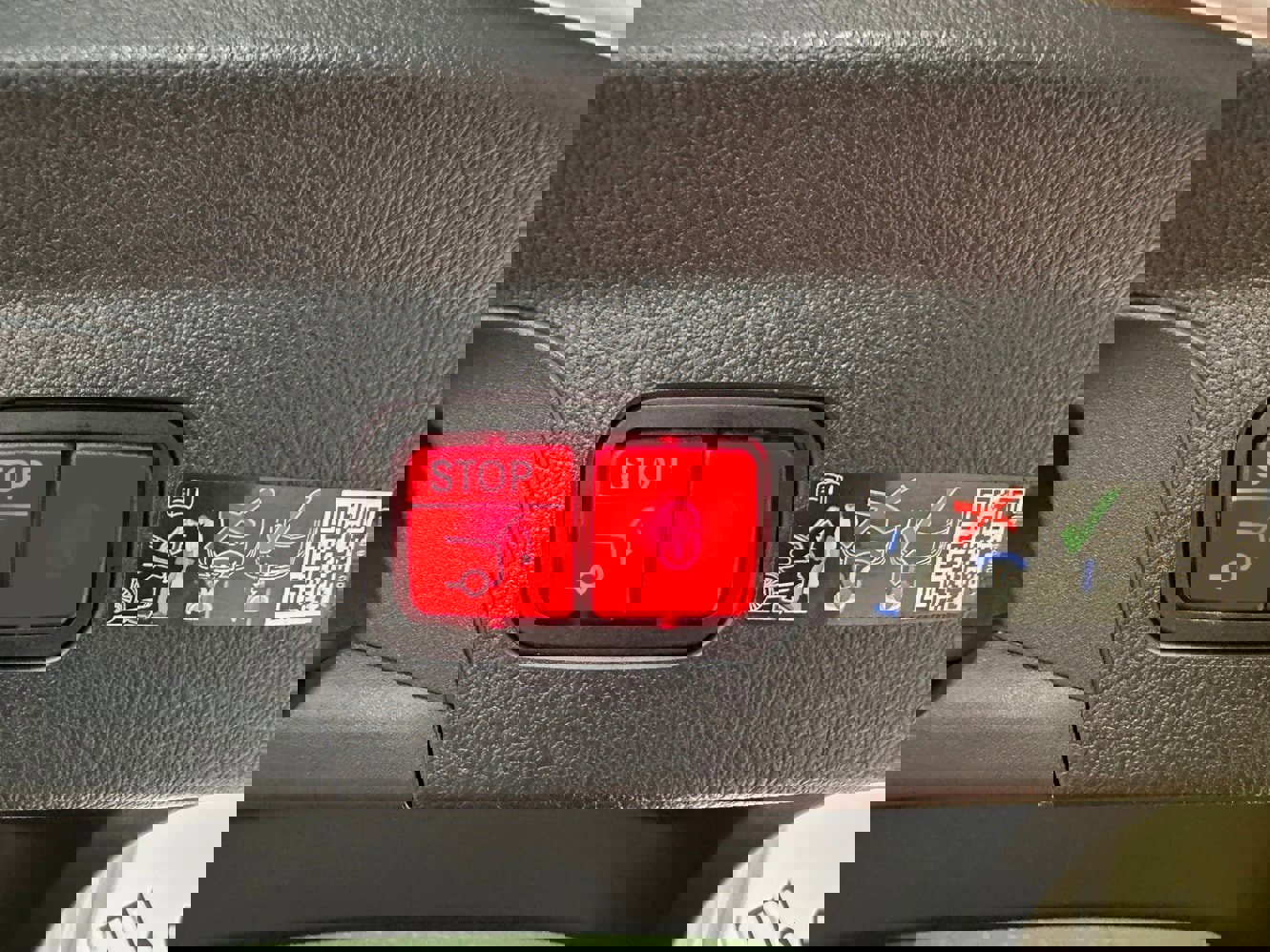 Used 2025 Mercedes-Benz GLE 53 AMG 4MATIC image 38