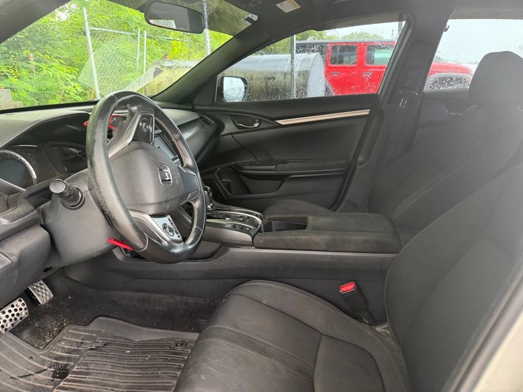 Used 2018 Honda Civic Sport image 5