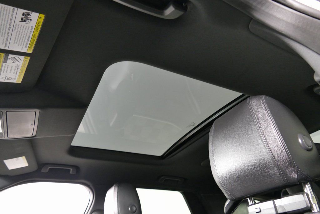 Used 2019 Land Rover Discovery HSE AWD/4WD image 23