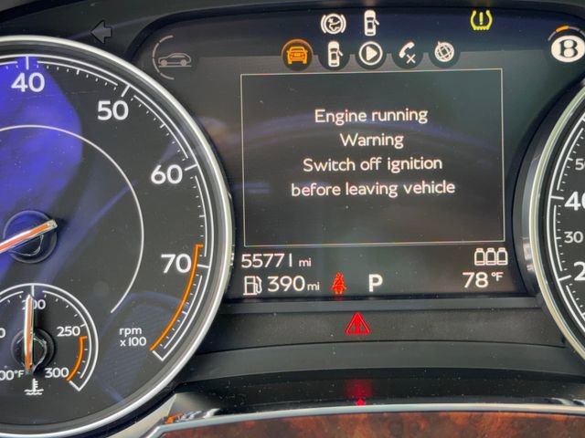 Used 2019 Bentley Bentayga image 18