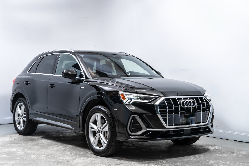 Used 2023 Audi Q3 2.0T Premium Plus w/ Premium Plus Package AWD/4WD image 9