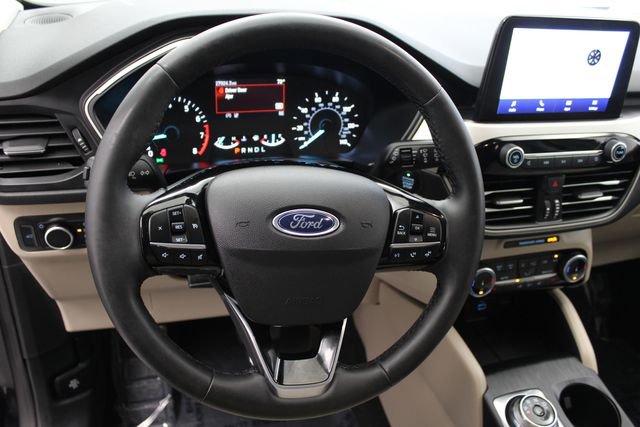 Used 2022 Ford Escape SE w/ SE Sport Appearance Package AWD/4WD image 15