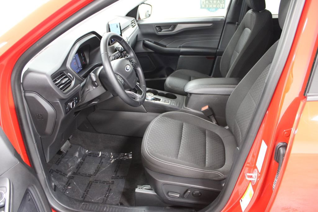 Used 2024 Ford Escape Active image 21