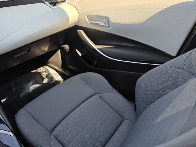 Used 2020 Toyota Corolla SE FWD image 18