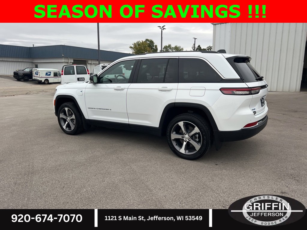 Used 2023 Jeep Grand Cherokee 4WD 4xe w/ Luxury Tech Group II image 15