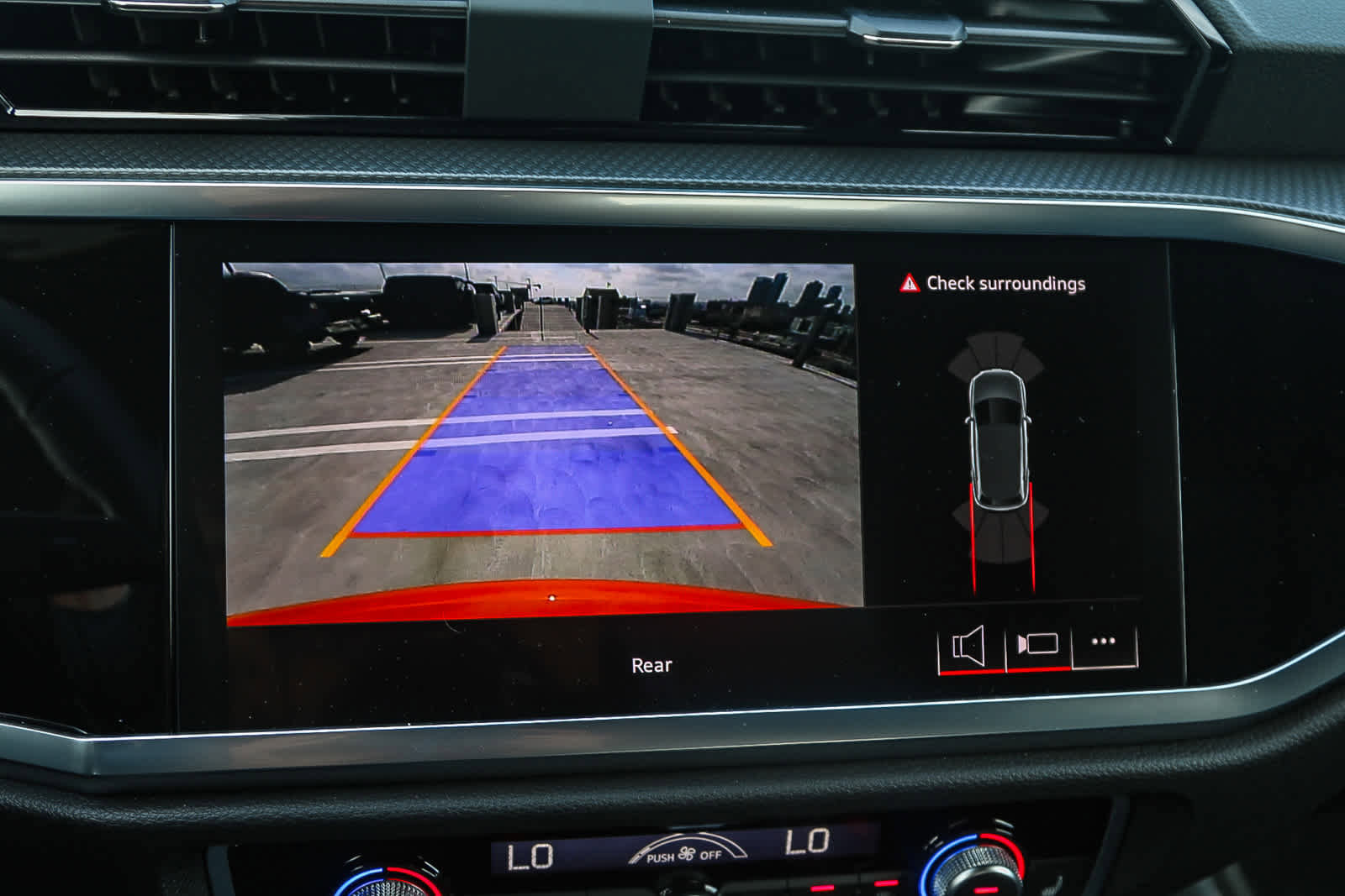 Used 2025 Audi Q3 2.0T Premium w/ Convenience Package image 24