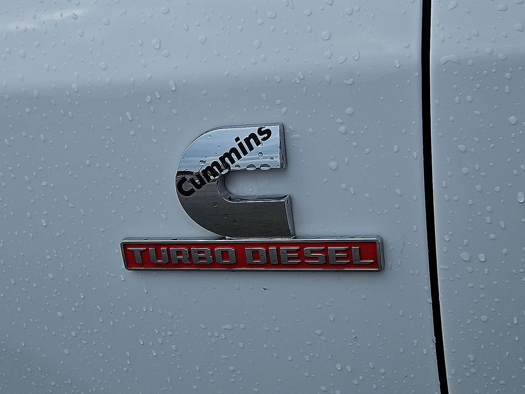 Used 2025 RAM 3500 Laramie AWD/4WD image 15