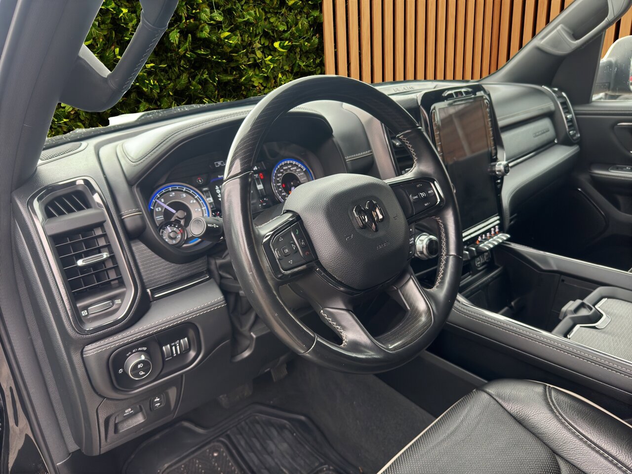 Used 2022 RAM 1500 Limited w/ Body-Colour Bumper Group AWD/4WD image 14