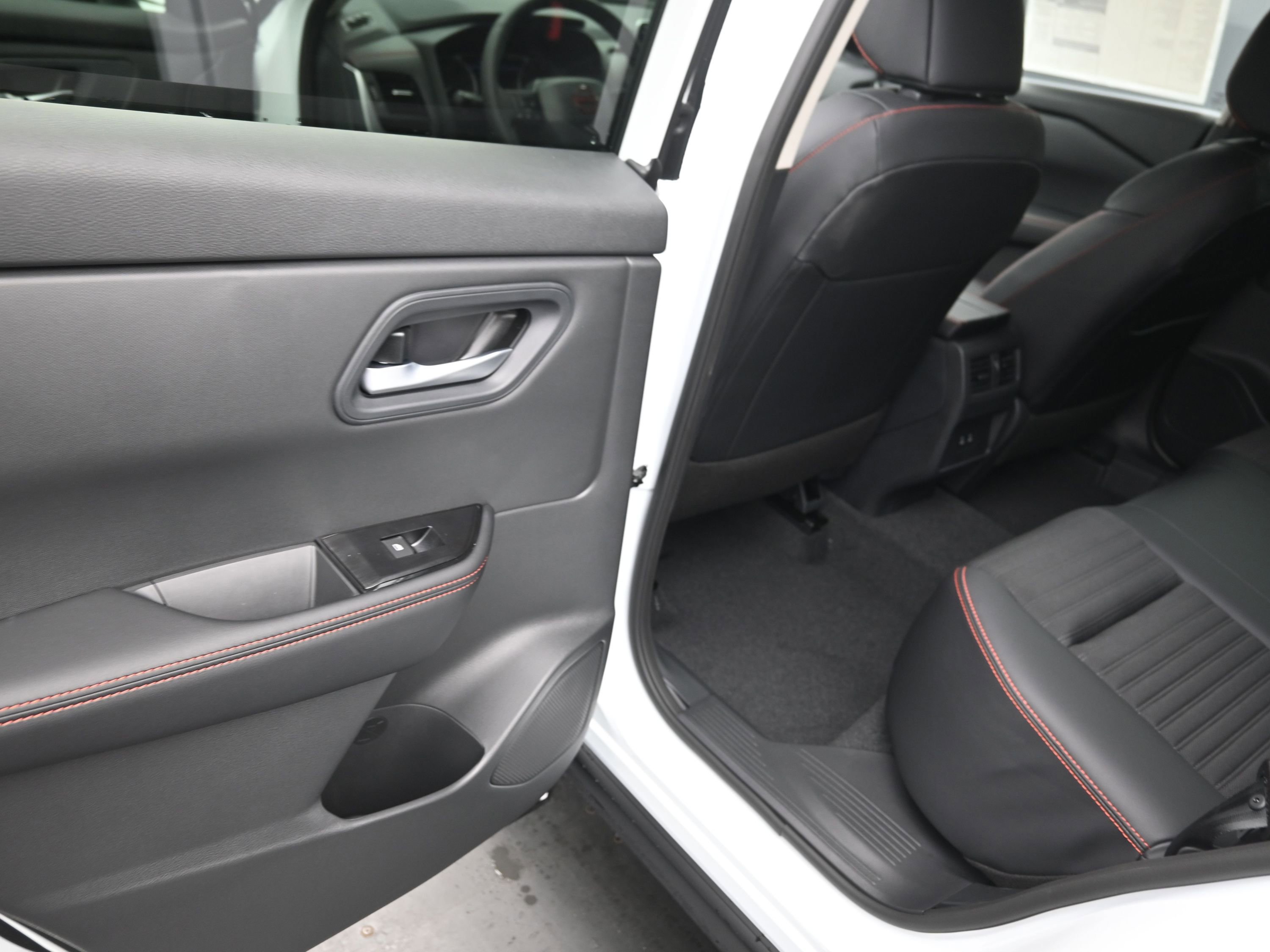 New 2026 Nissan Rogue SV image 17