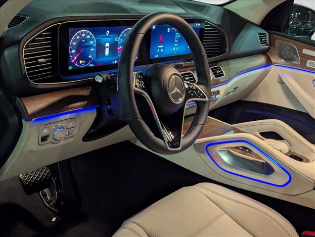 Used 2025 Mercedes-Benz GLE 350 4MATIC image 3