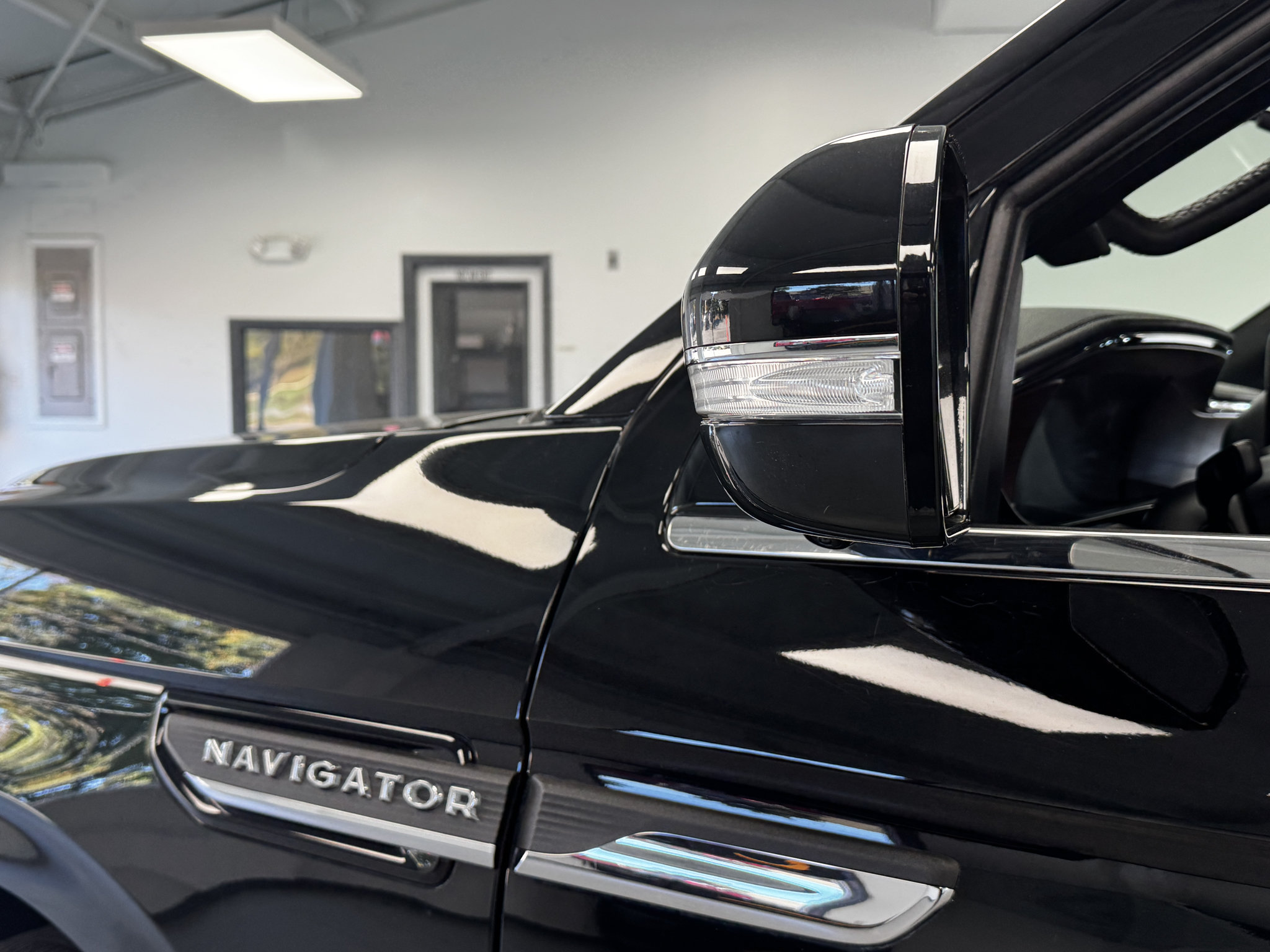 Used 2022 Lincoln Navigator L 4WD image 12