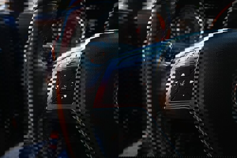 Used 2015 Mercedes-Benz SLK 250 image 34