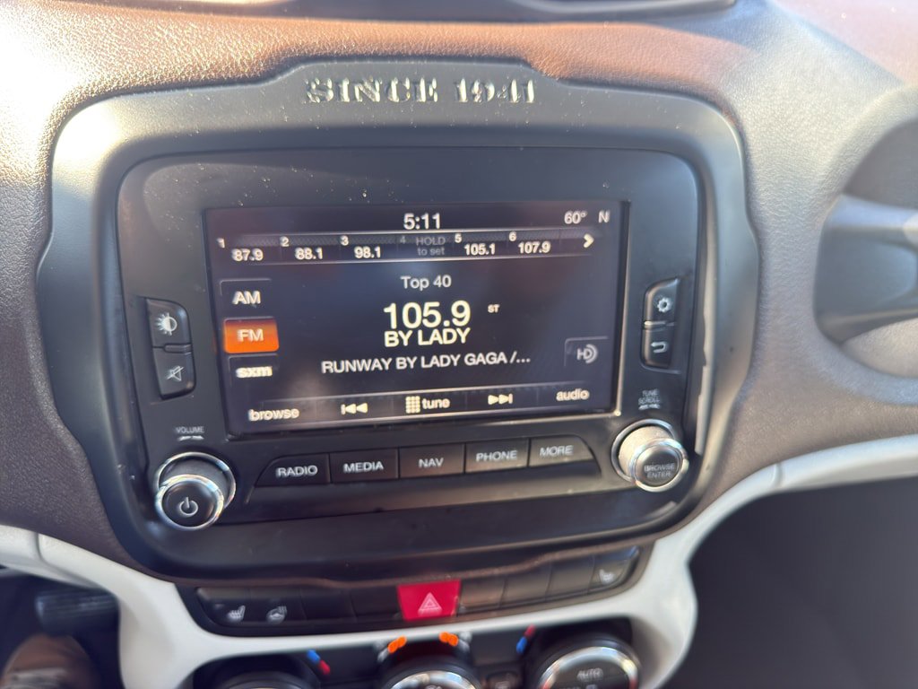 Used 2015 Jeep Renegade Limited AWD/4WD image 11