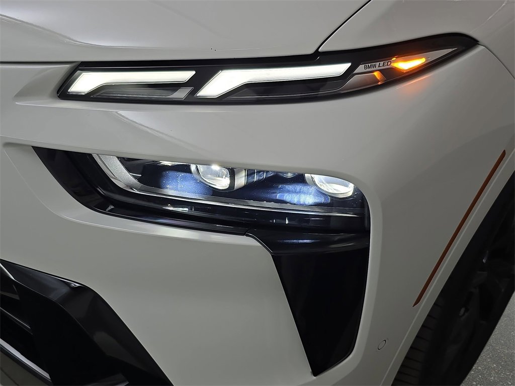 Used 2023 BMW X7 xDrive40i w/ M Sport Package image 35