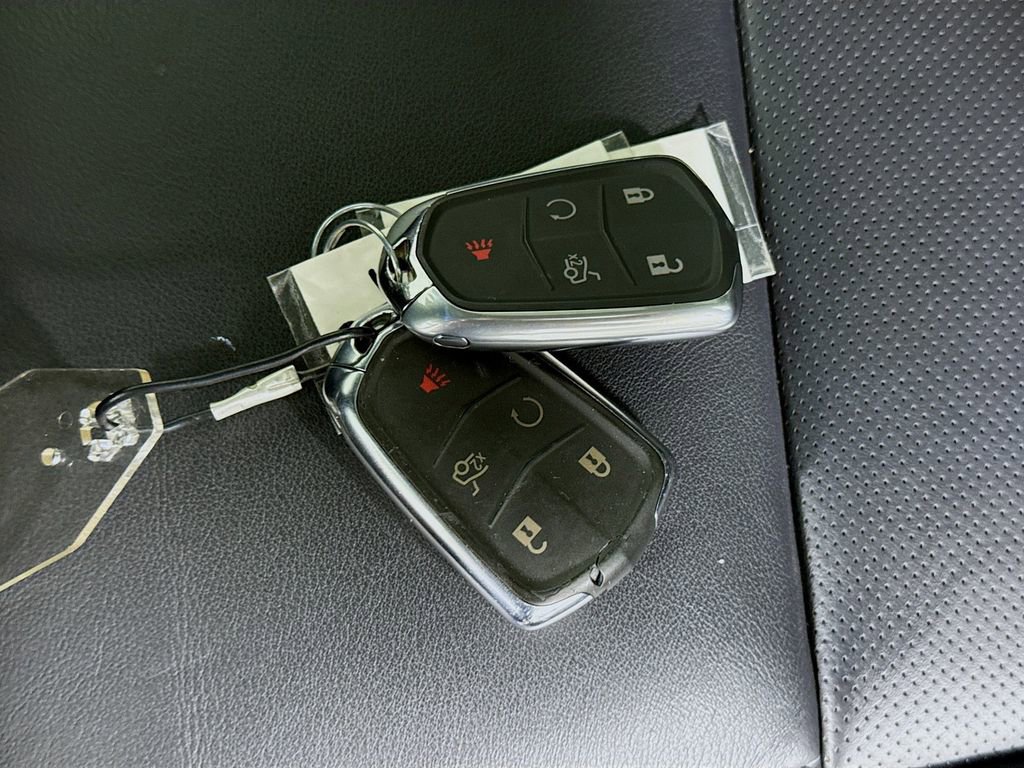 Used 2015 Cadillac XTS Luxury w/ Driver Awareness Package image 34