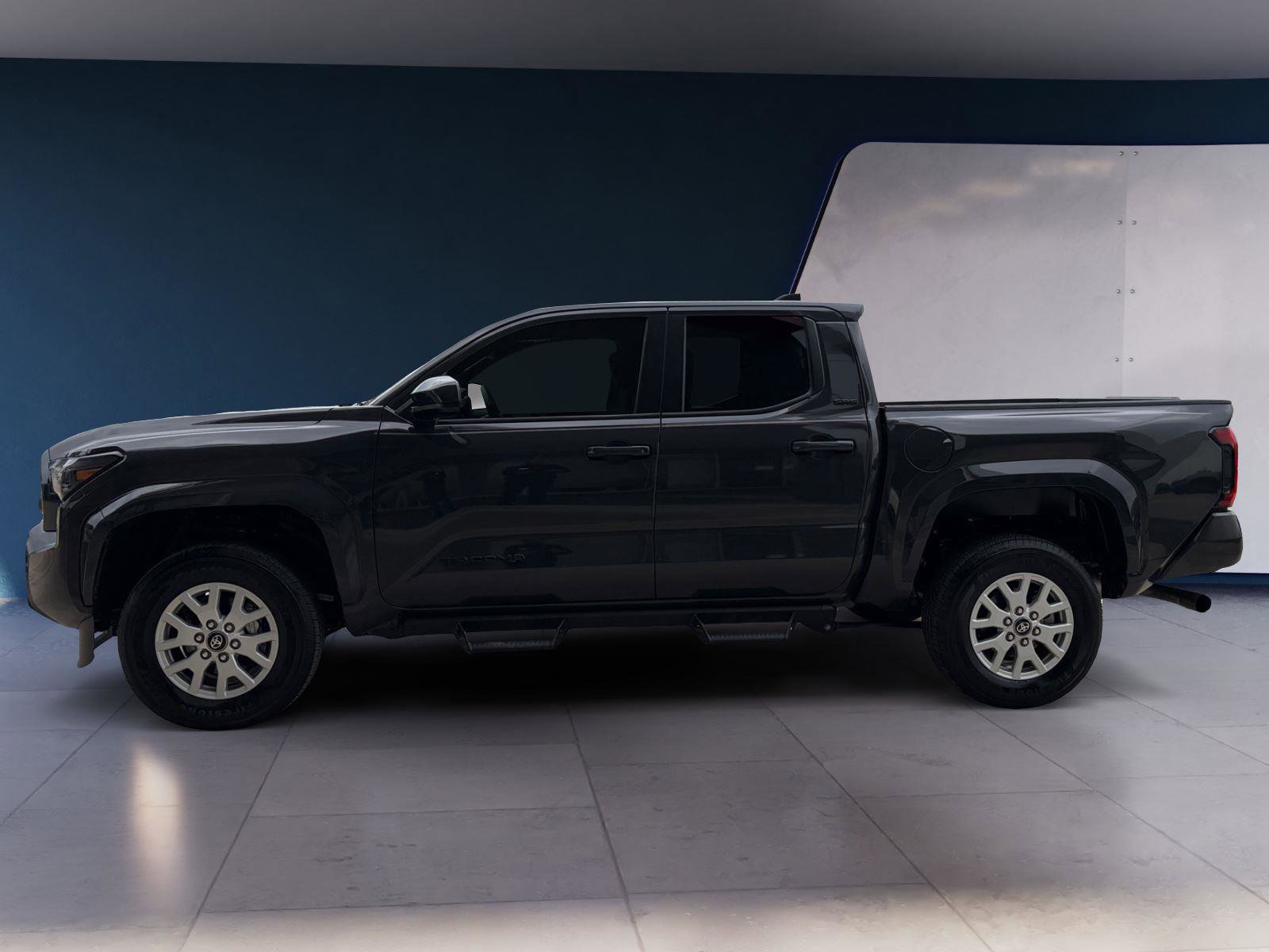 Used 2025 Toyota Tacoma SR5 image 2