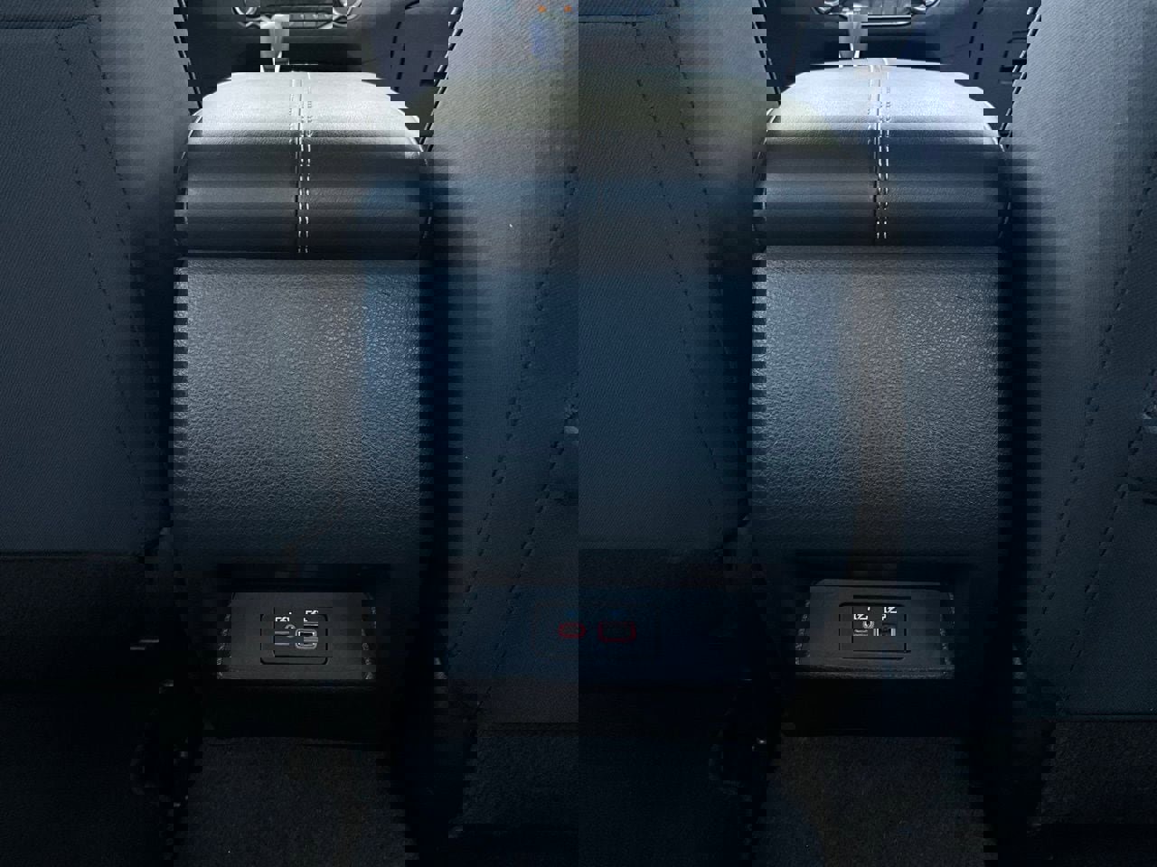 Used 2025 Nissan Altima 2.5 SV image 13