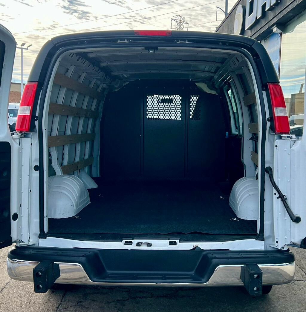 Used 2024 GMC Savana 2500 w/ Driver Convenience Package image 8