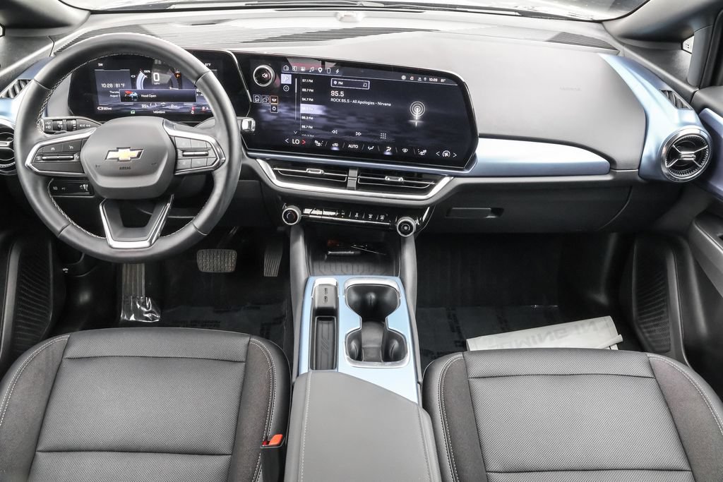 Used 2024 Chevrolet Equinox EV LT AWD/4WD image 29