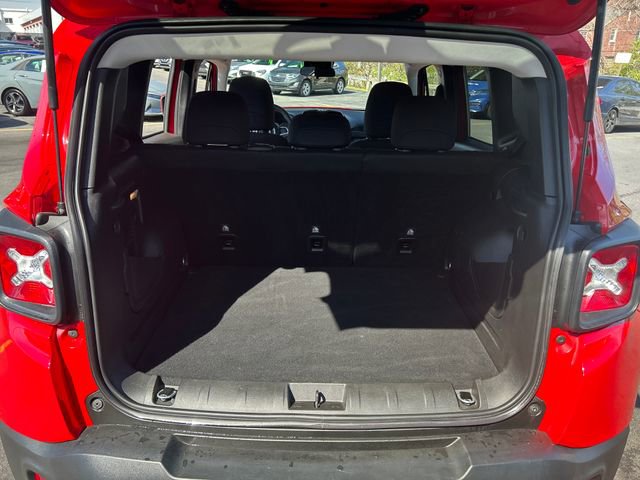 Used 2021 Jeep Renegade Latitude image 22